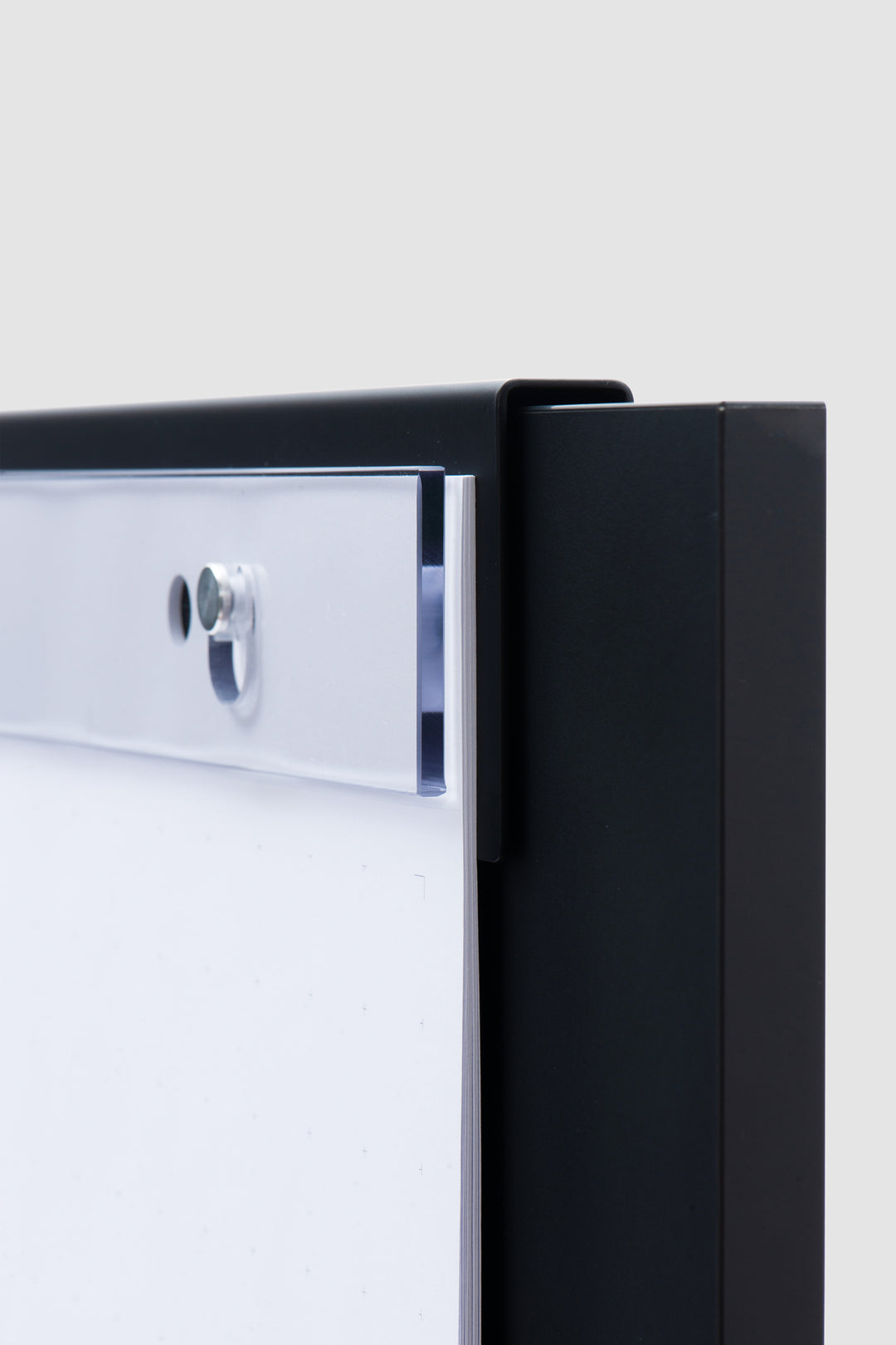 Flipcharthalterung Hold on - roomours.de