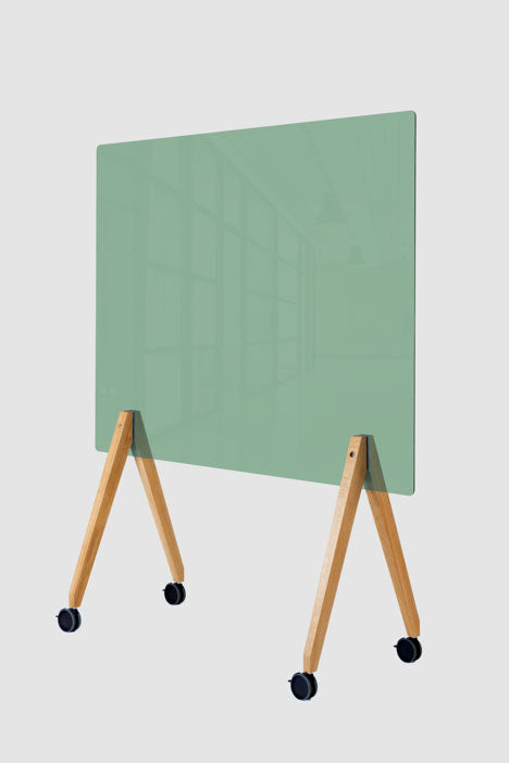 Glasboard auf Rollen