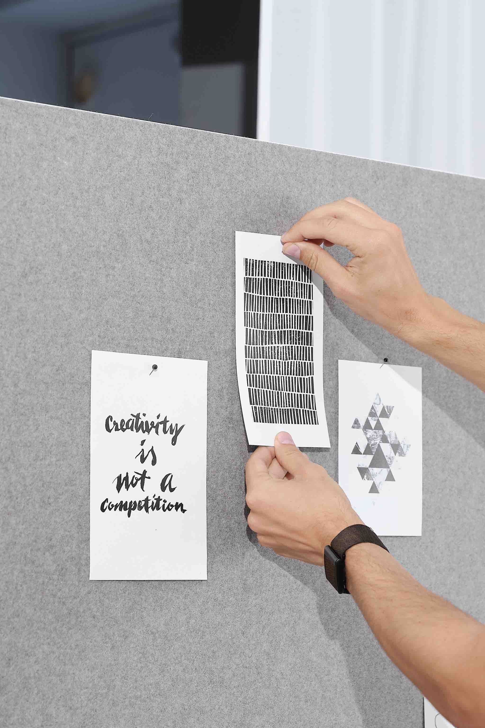 Pin board Pin Up on Tour 120 cm, white