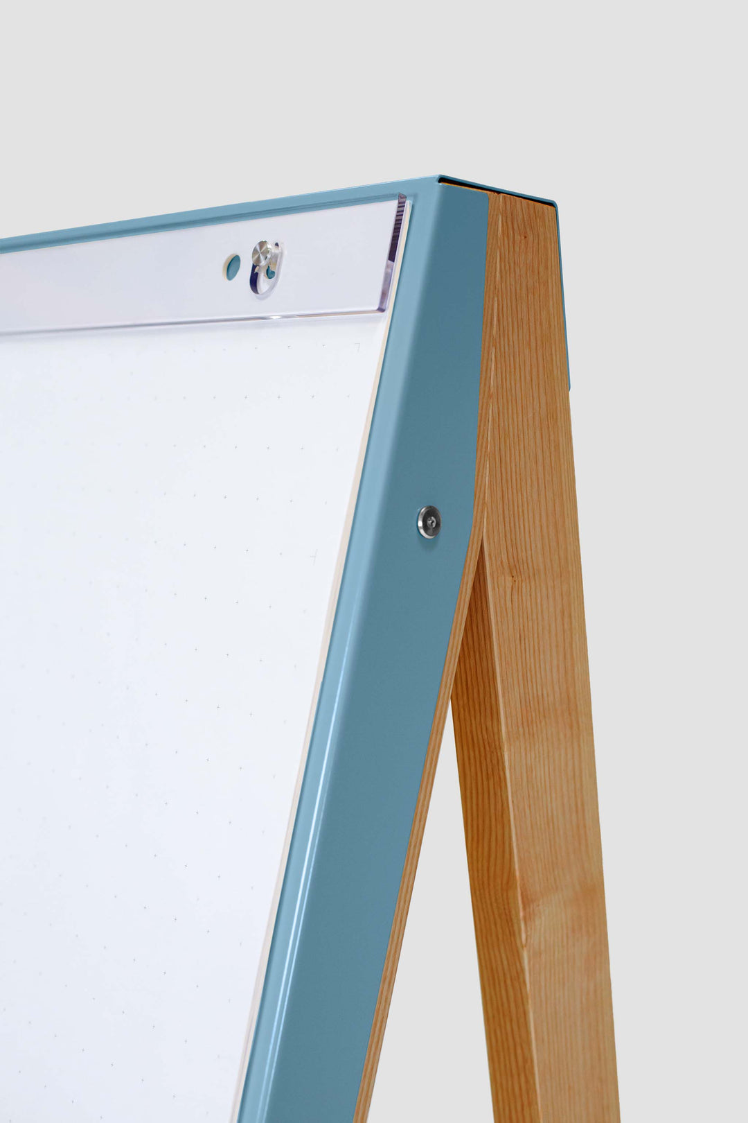 aufbewahrung flipchart rollen Mobiles Flipchart aus Holz