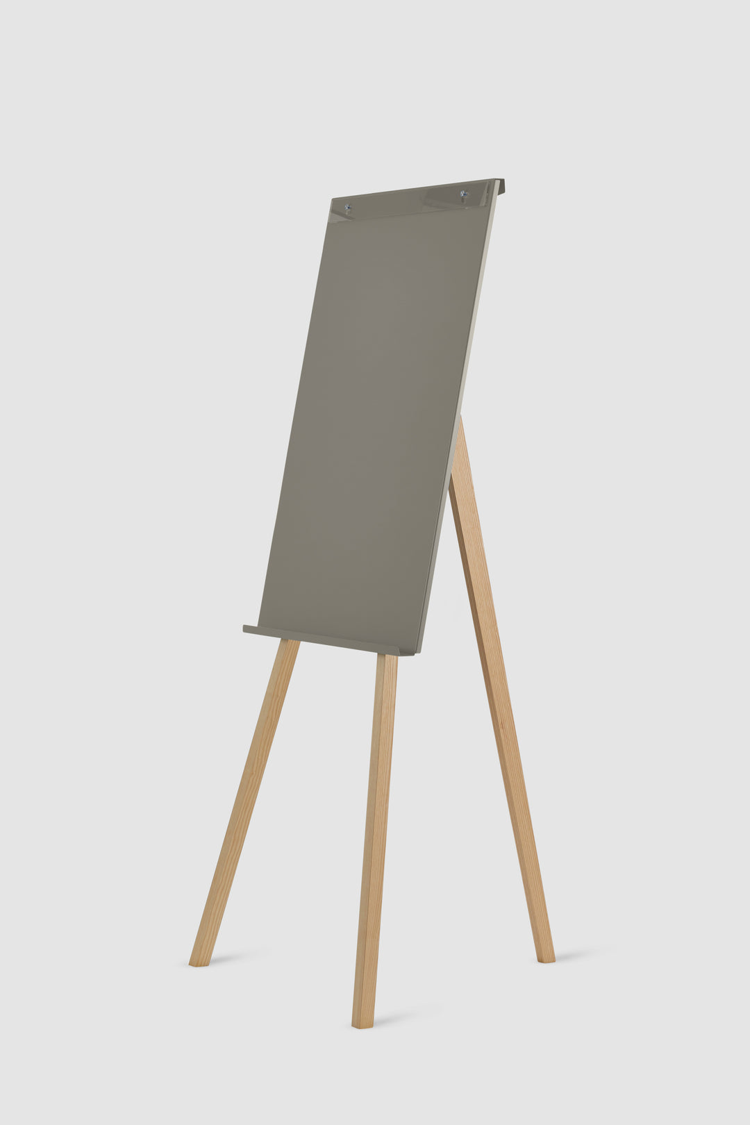 flipcharts aufbewahren Klare Linien, starke Farben