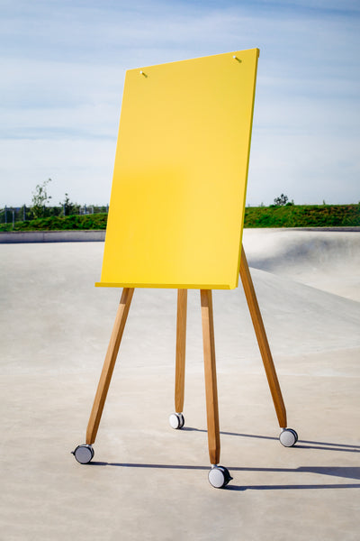 Mobiles Flipchart auf Rollen Freewheelin’